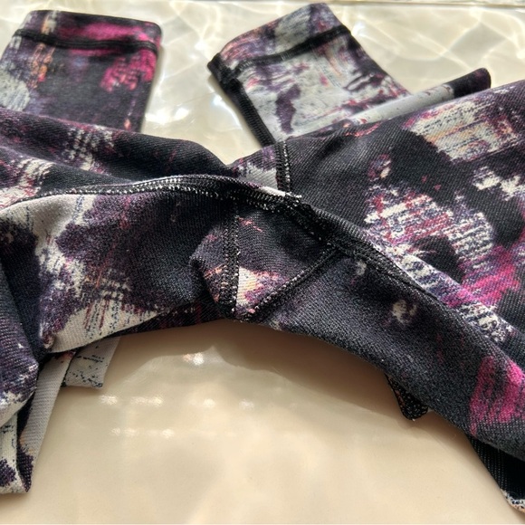 Lululemon Wunder Under Pant (Hi-Rise) - Picture 5 of 6